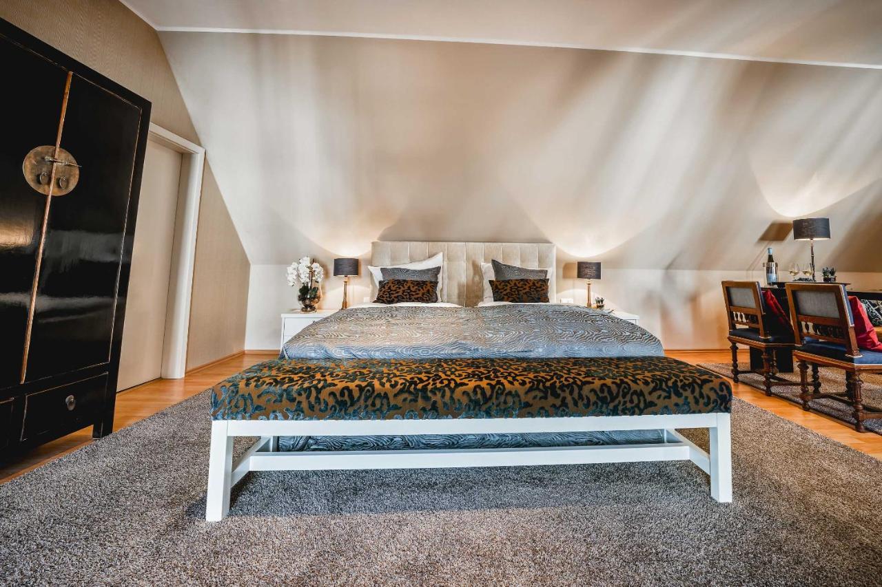 Bed and Breakfast Residenz Weingut Schloss Reinhartshausen Eltville am Rhein Екстер'єр фото